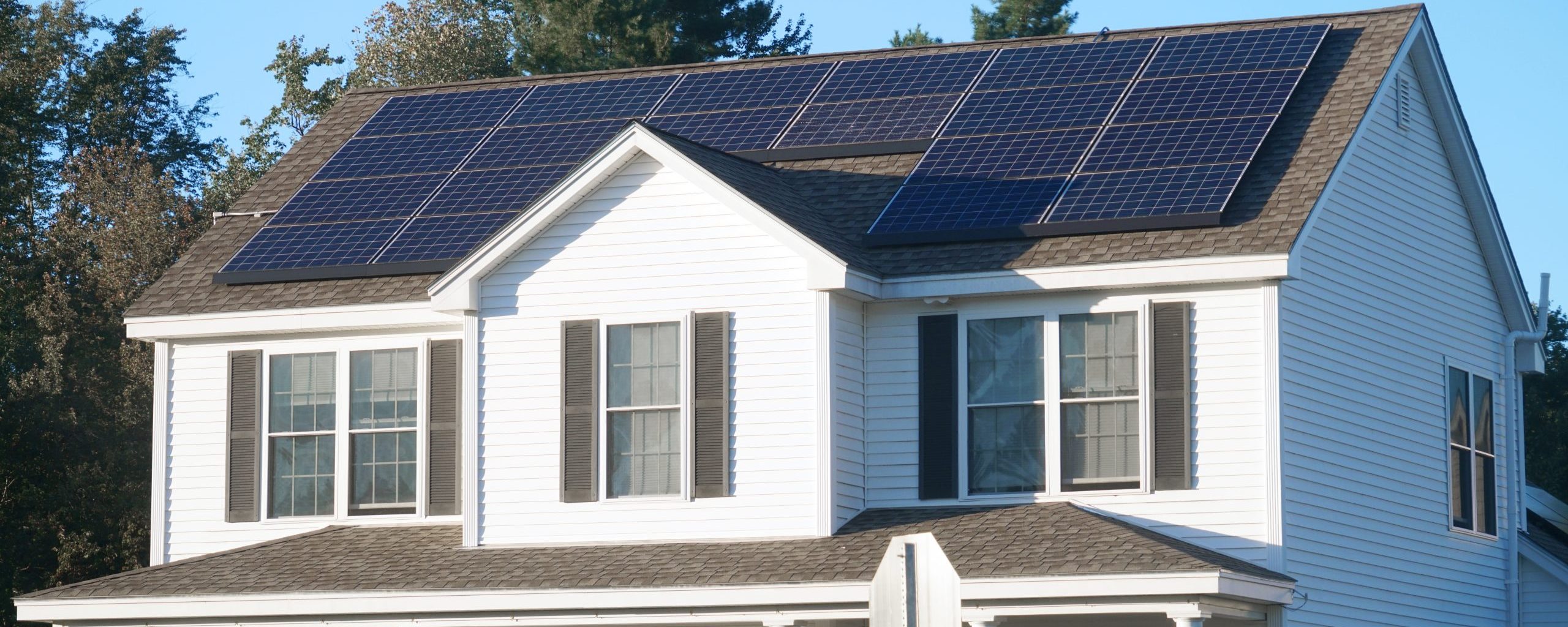 A white house using solar power